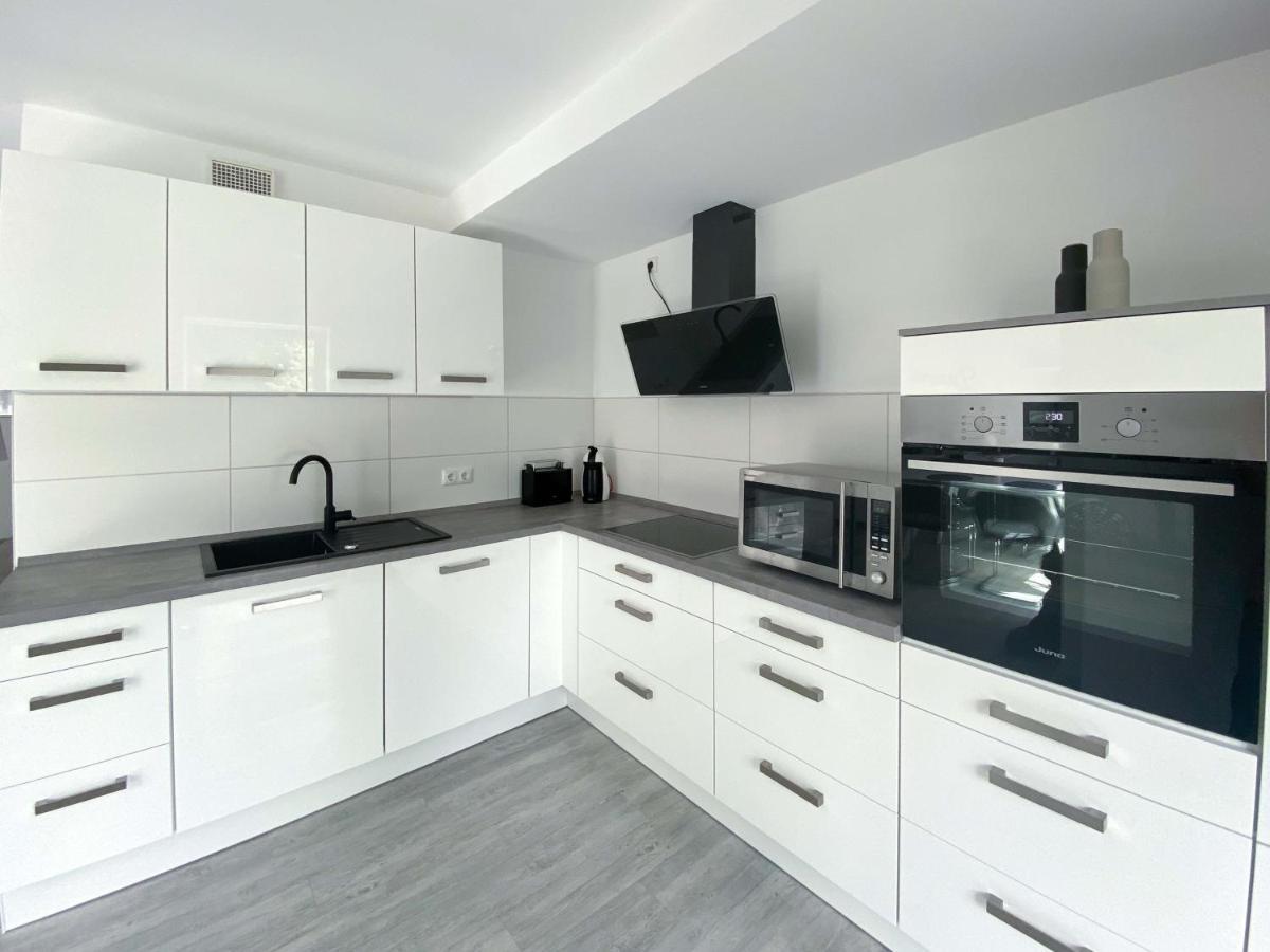 StayCozy Bike&Ski Apartments, free WIFI, Netflix, Erdgeschoss Winterberg Exterior foto